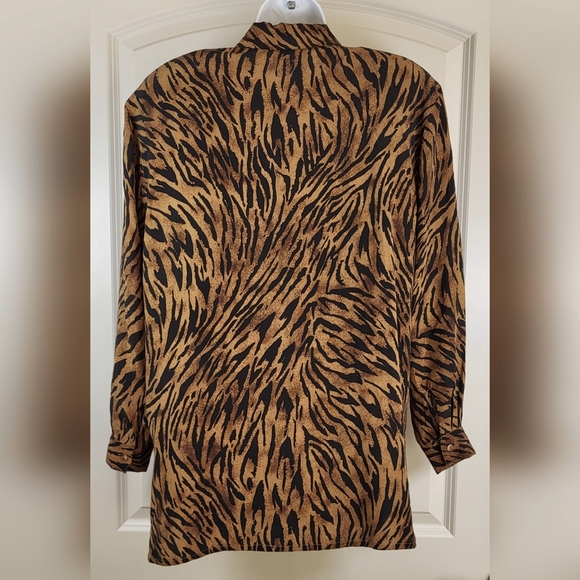 Vintage STUNT Silk Blouse Long Sleeve Button Up Brown Tiger Print Size Small - Picture 2 of 9